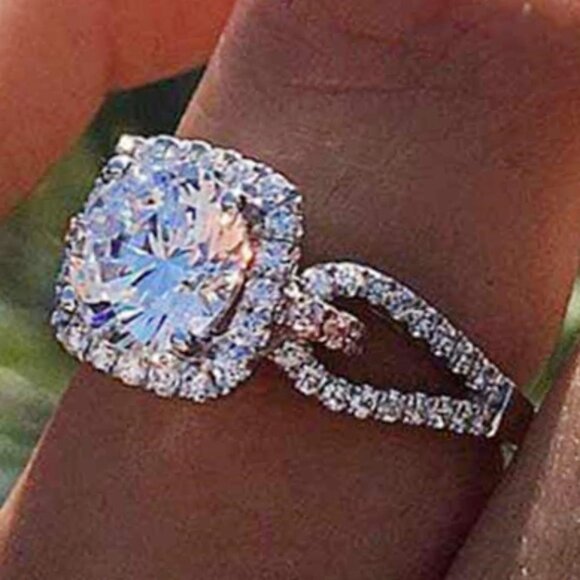 💎 Dainty Wedding/Engagement Square Cross Silver Ring for Women VIP357